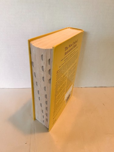 New Oxford Annotated Bible, New Revised Standard Version, Third Edition - Foto 3 di 5