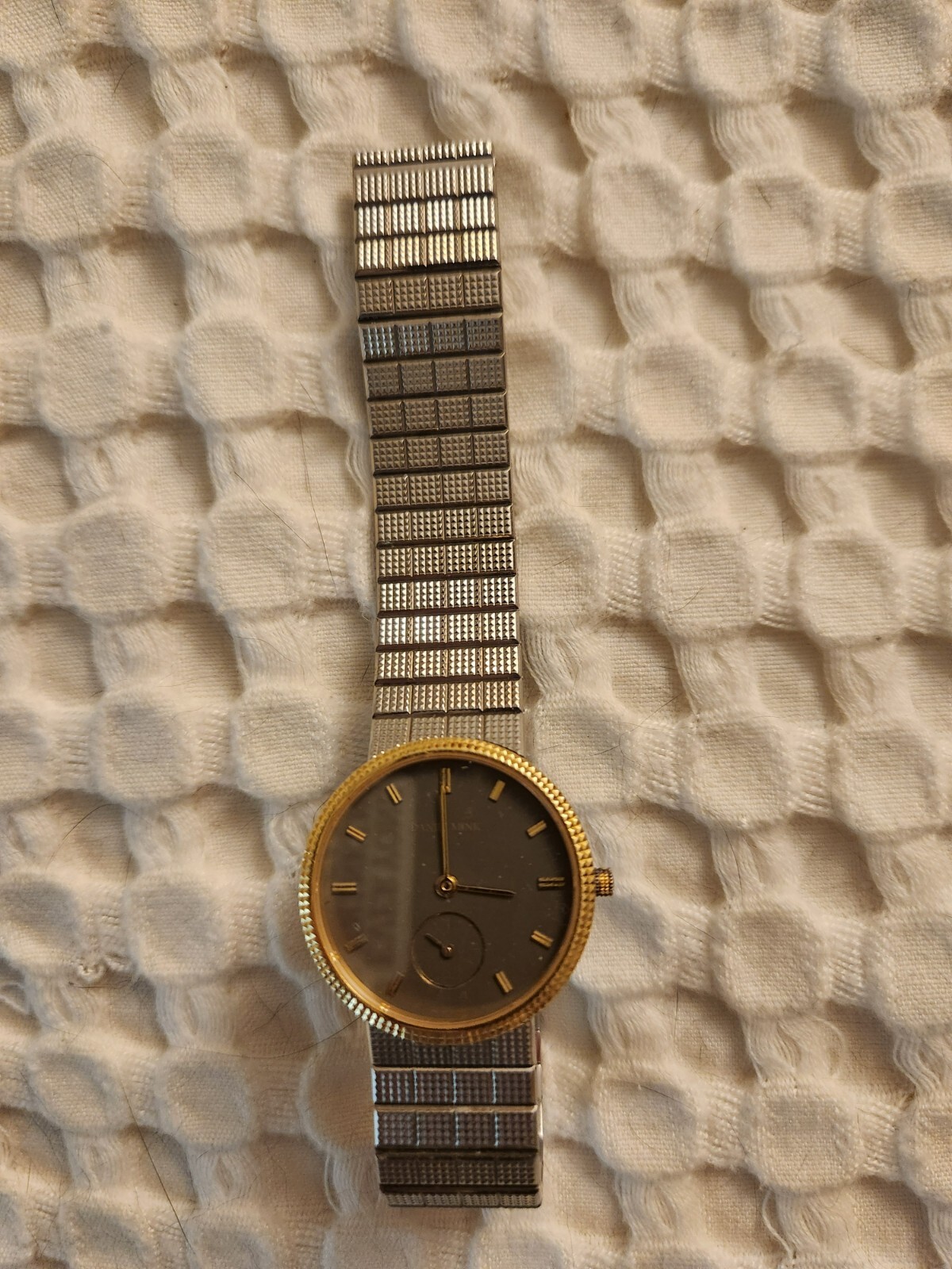 Picture 2 of 3