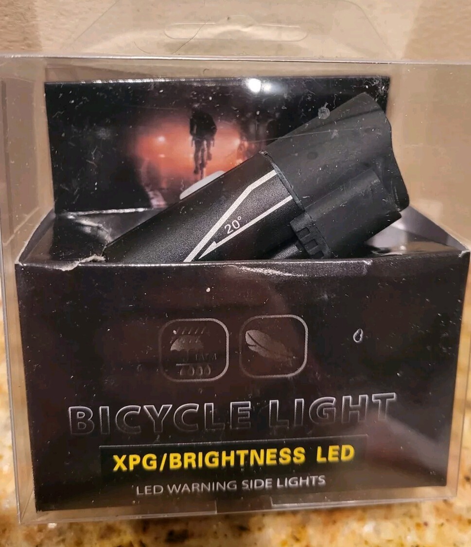 USB rechargeable bike headlight with XPG LED quick-release mount