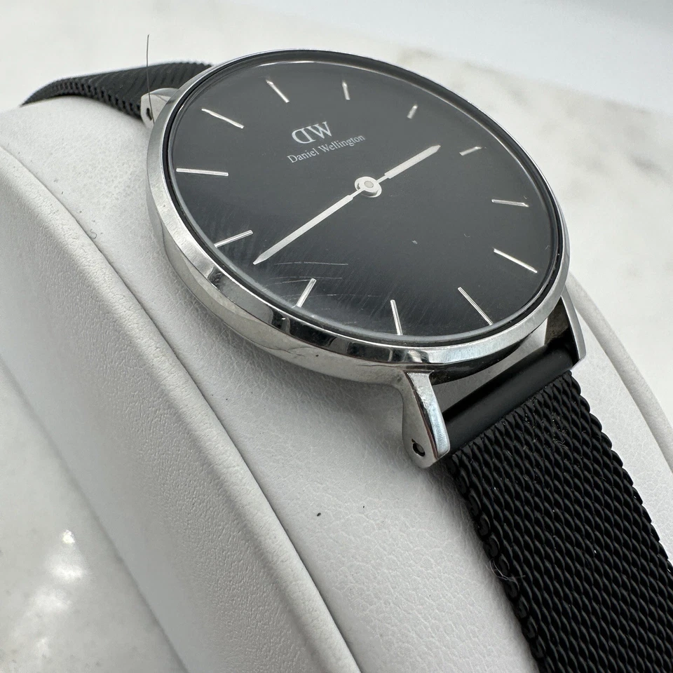 Daniel Wellington Ashfield Petite DW00100202 esfera negra 32 mm banda de malla negra Foto 2 de 4