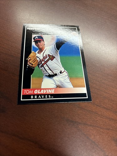 TOM GLAVINE 1992 Pinnacle #75 Baseball Card Near Mint Condition Free Shipping - Picture 4 of 10