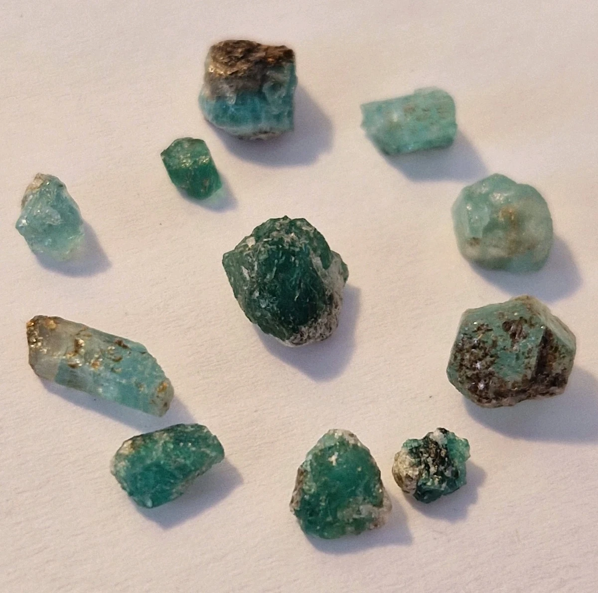 Émeraude Naturelle De Colombie – 9,72 Carats – Certifiée GGL – Verte Taille Carrée