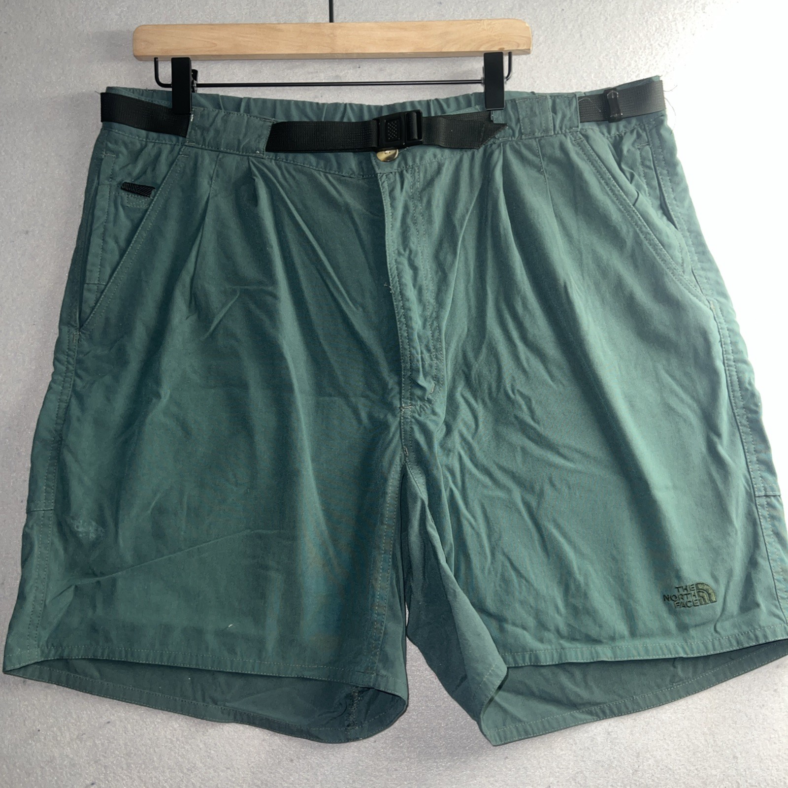 North Face Shorts Mens L Dark Olive Belted Trunks Nylon Utility Outdoors