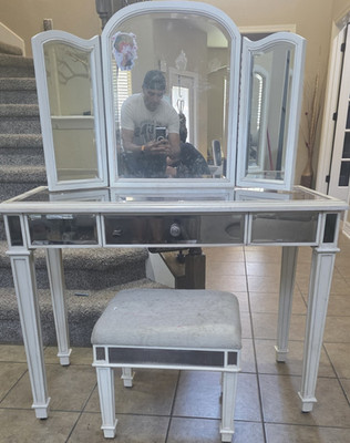 Pier 1 Imports White Mirrored Vanity Set Tri-Fold Arched Mirror 3 Drawer Stool
