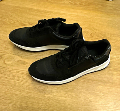 ECCO Unisex Adults Black/White Low Top Lace-Up Athletic Sneaker New W/O Box