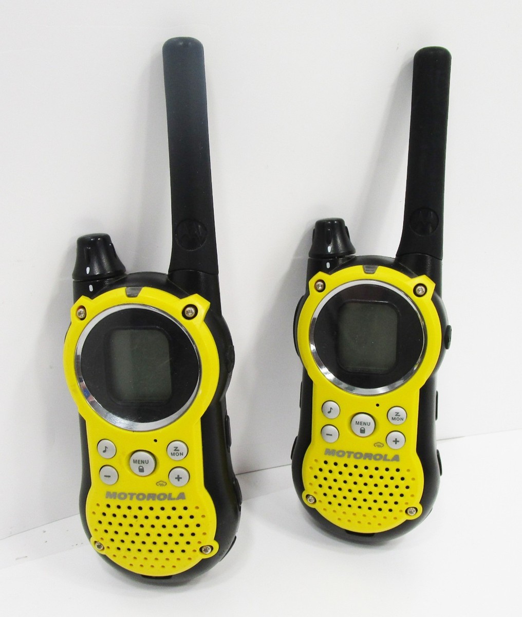 MOTOROLA Talkabout T9500 22-Channels Two Way Radios with Charger
