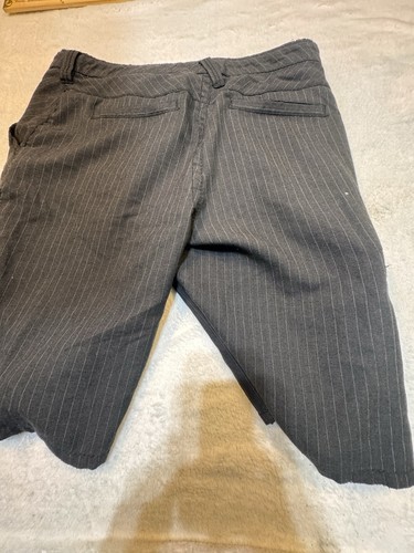 BKE Men's Hybrid Athletic Fit Flat Front Black Stripe Shorts 34 Preppy EUC - Picture 7 of 7