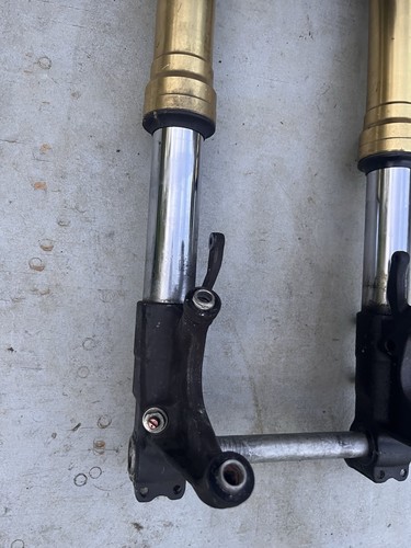 2006 Honda CBR600rr Fork tubes, suspension fork tubes(NEED A GOOD CLEAN) - Picture 3 of 10
