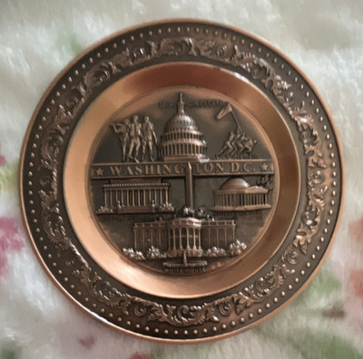 Washington D.C. United States Capitol Metal Relief Collector Plate, Round
