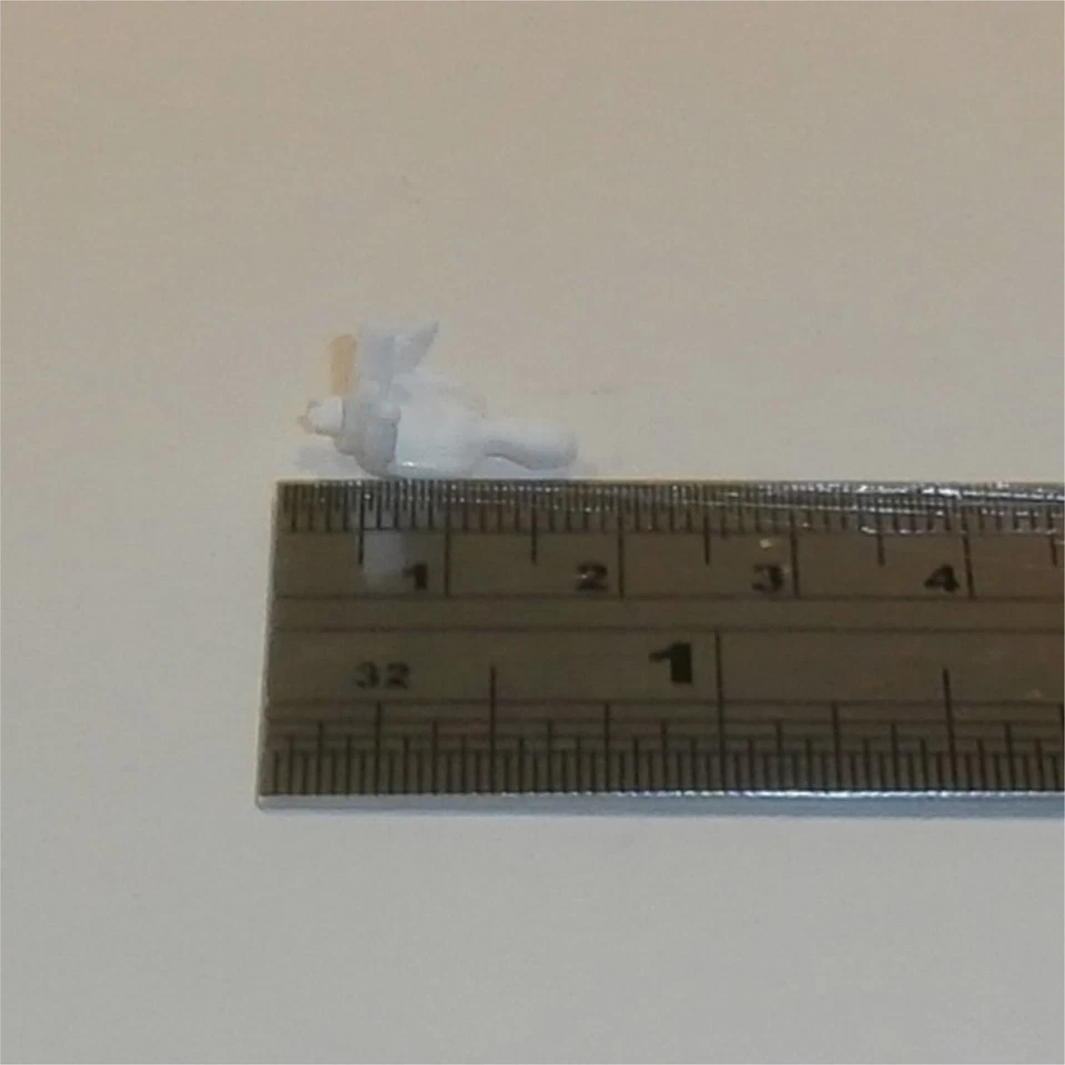 Matchbox Lesney 19 c Aston Martin or 73 b Ferrari Racing Car Driver - Image 3 of 4