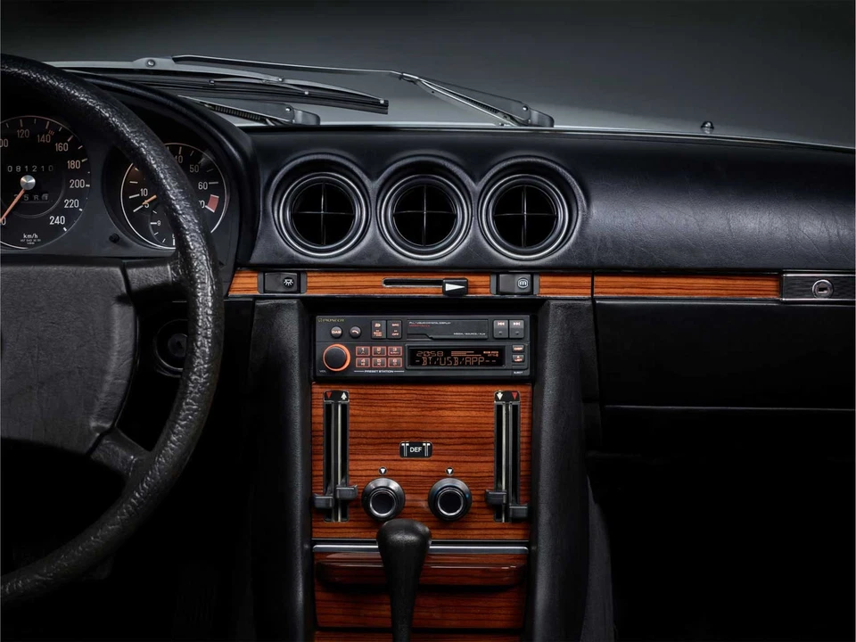 Pioneer SXT-C10PS MP3-Autoradio DAB Bluetooth USB iPod AUX-IN - Bild 4 von 4