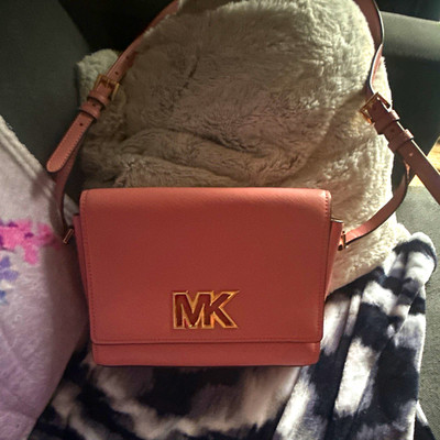 Michael Kors Pink Small Crossbody Bag Gold Hardware Logo Detachable Strap