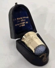 Antique 14ct Yellow Gold Thimble. Finely hand engraved. Circa 1890's 