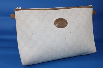 gucci white clutch bag