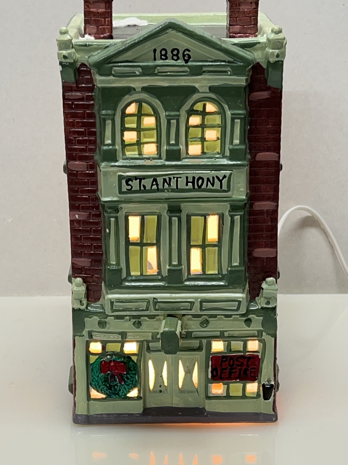 Vintage Department 56 Snow House Series St Anthony Hotel 1987 Collectible