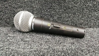 Shure Dynamisches Mikrofon SM58 Trödel gebraucht