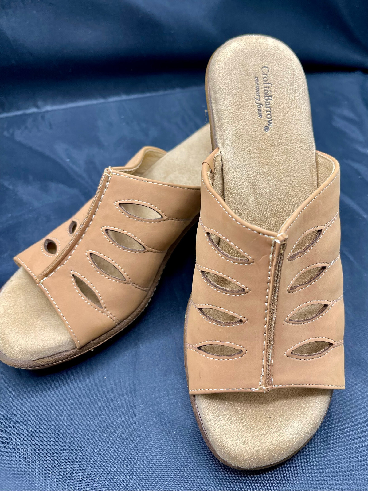 Kohl's Croft & Barrow Mules/Clogs Size 5.5 With Memory Foam & Arch