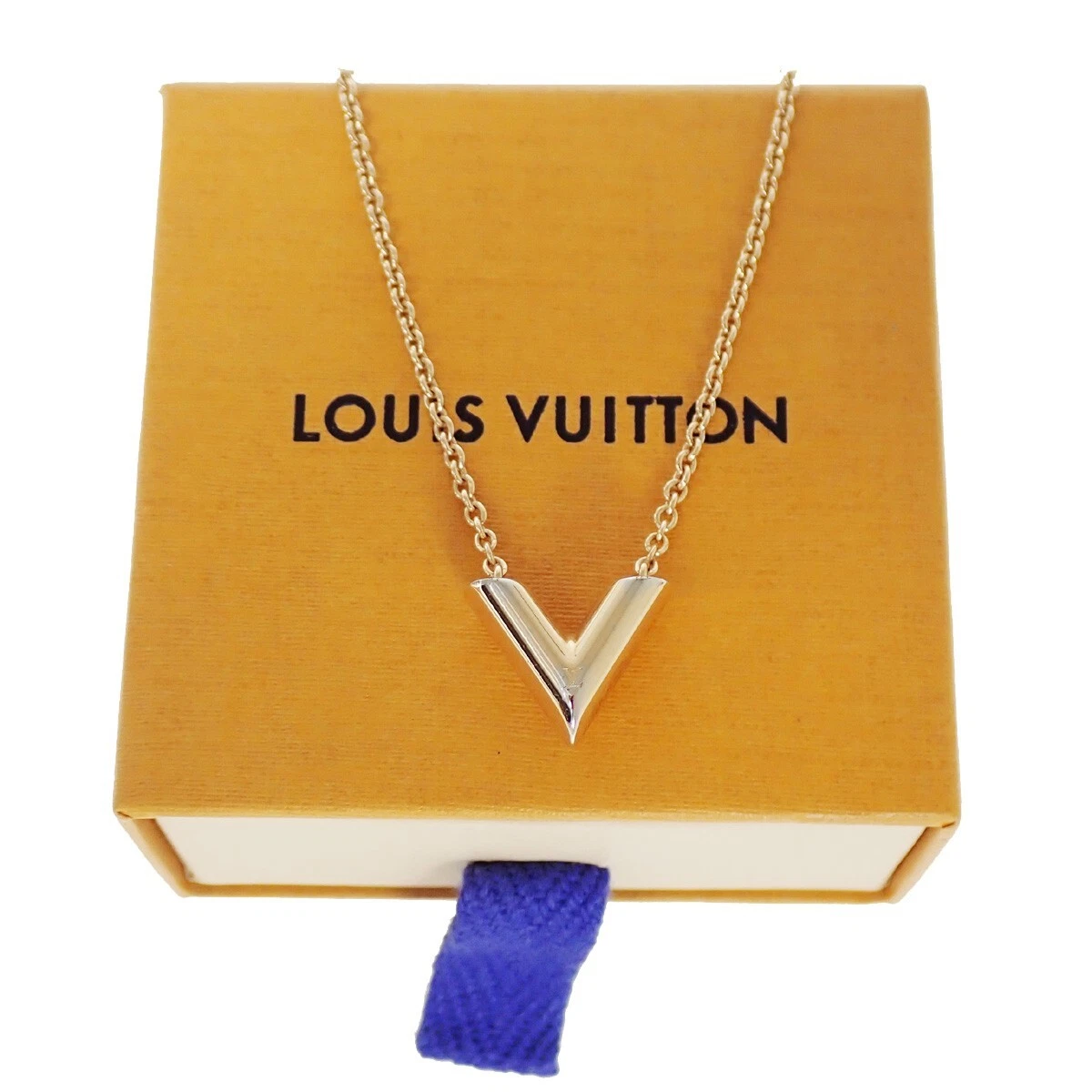 Louis Vuitton Essential V Necklace Gold Authentic Pendant Chain