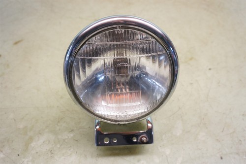 Pendulette réveil Cartier Romane des années 1980. Fabriqué en Suisse