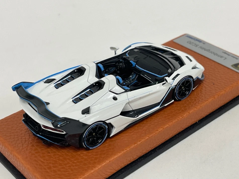 1/43 Looksmart Lamborghini SC20 Blanco Brillante sobre Base de Cuero Personalizada LS518 Foto 3 de 4