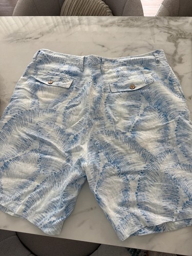 Tommy Bahama Relax Golf Shorts 36W - Picture 2 of 3