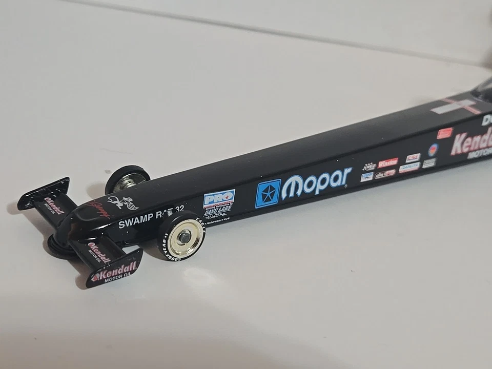 Don Garlits Kendall 1992 Top Fuel Dragster escala 1:24 1 de 15.000 Action RCCA Foto 2 de 4
