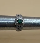 Vintage 925 Sterling Silver Green Stone Ring  / Size 7
