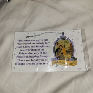 Disney 2009 FAMILY Holiday Celebration 50th Anniversary Sleeping Beauty Ornament