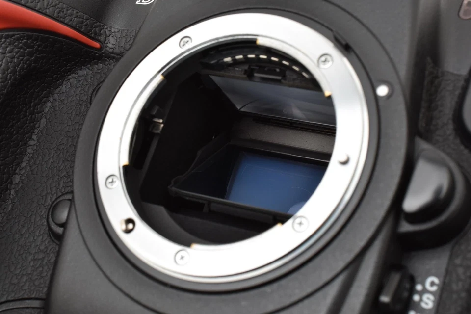 Nikon D3 12.1MP DSLR – Near-Mint – 15,147 Shutter Count From Japn - Image 4 of 4