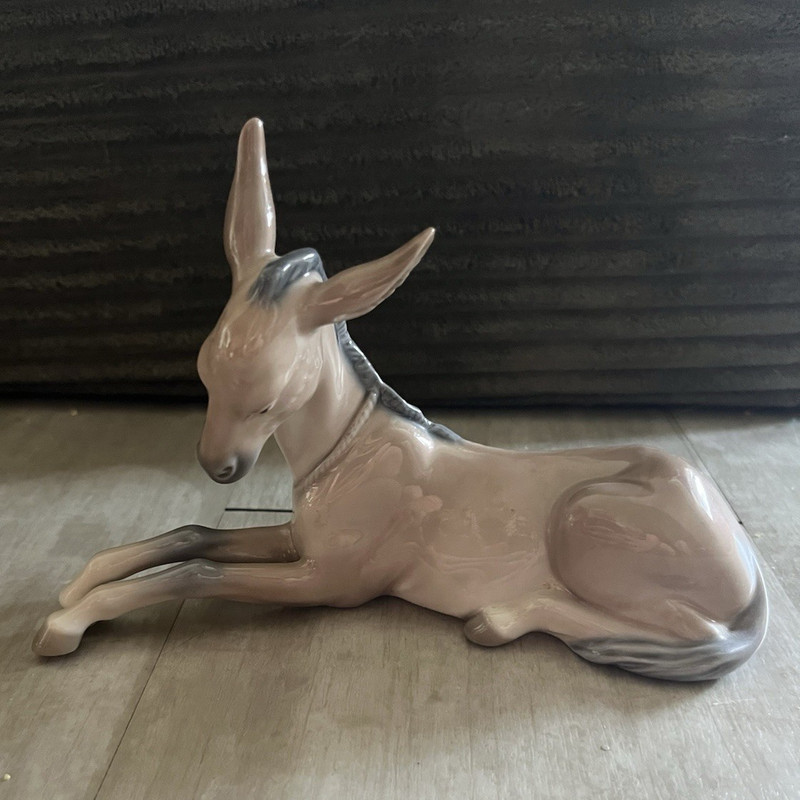 RETIRED 2001 Lladro Porcelain Donkey Nativity Glazed Figurine