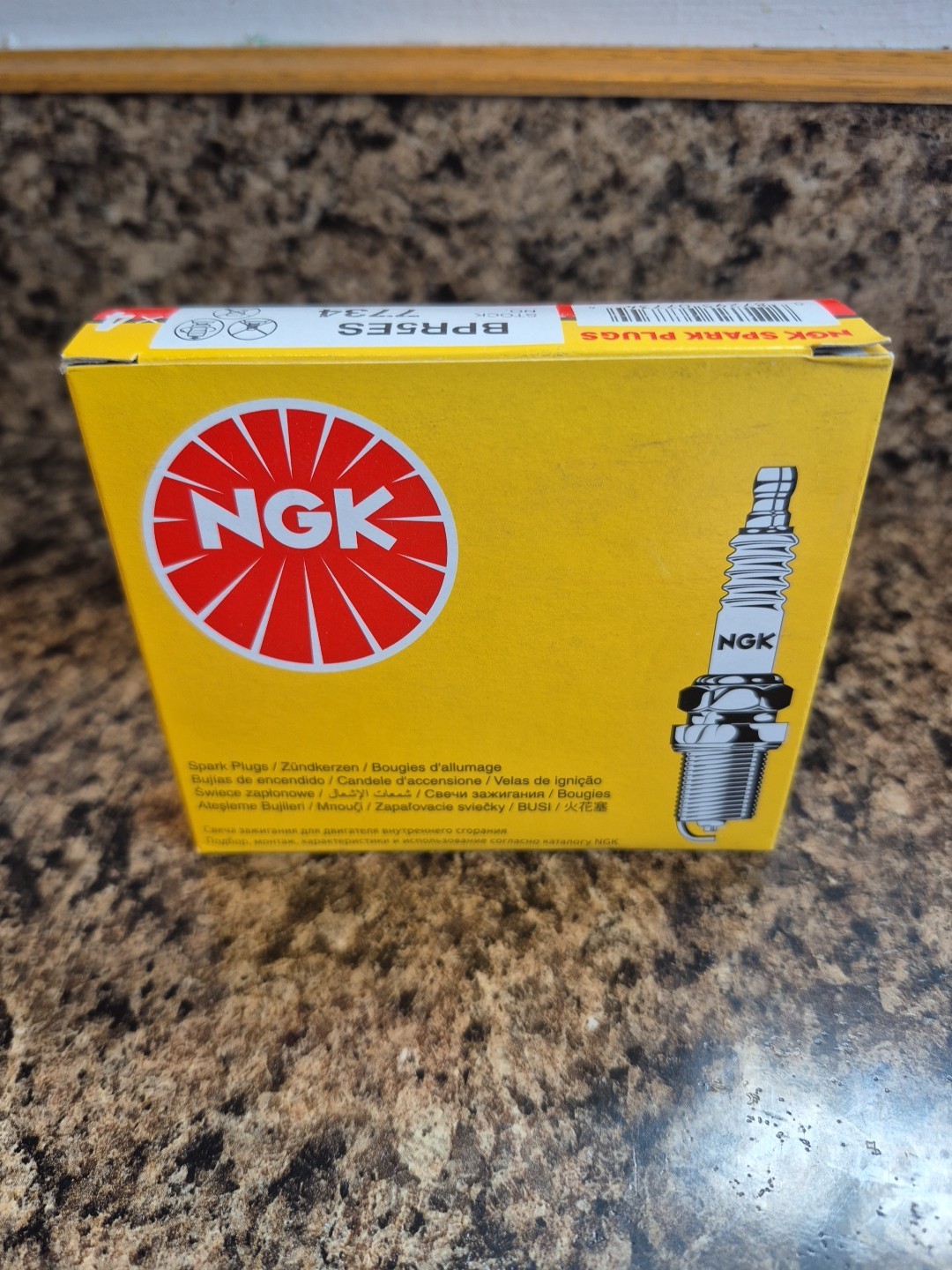 4-New NGK Copper Spark Plugs BPR5ES #7734 Made in Japan
