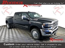 2026 Ram 3500 Limited 14in Dually 4dr 4WD Pickup Truck Navigation