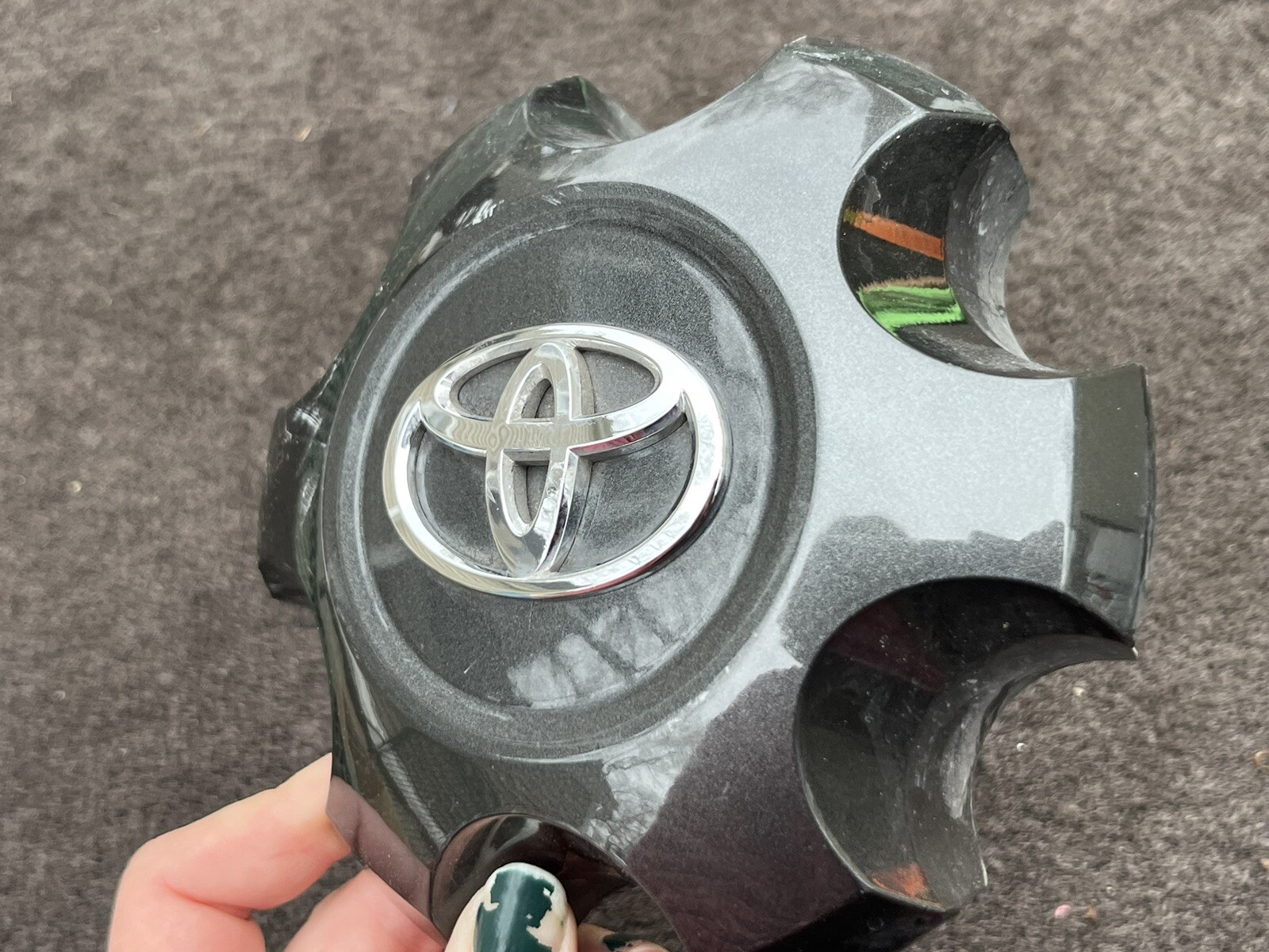 16 17 18 19 Toyota Tacoma TRD Alloy Wheel Charcoal Center Cap 4260B-04060