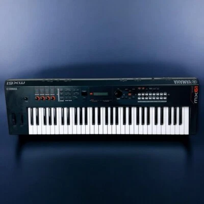 Yamaha MX61 Synthesizer Keyboard 61 Key Black Tested Working - Image 1 of 4