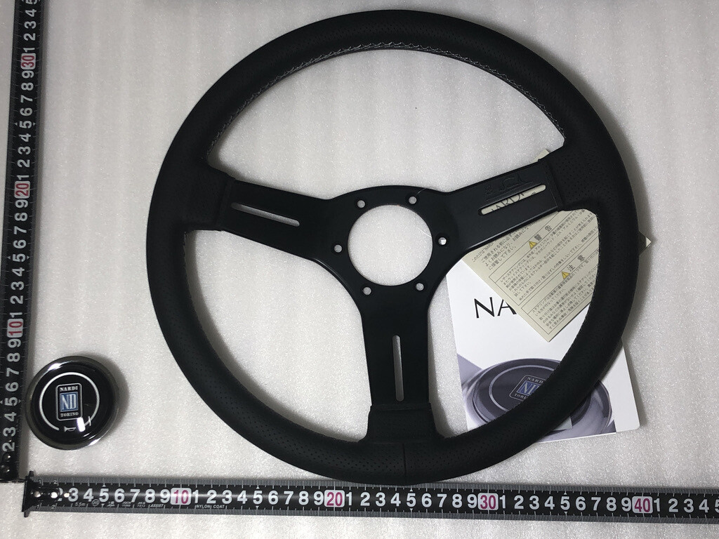 NARDI from Tochigi 33Φ Competition Punching Leather Black