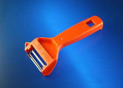 TNS 2003 SPARSCHÄLER UNIVERSALSCHÄLER SCHÄLER VEGETABLE FRUIT PEELER EPLUCHEUR