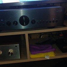 Cambridge Audio Azur 550A Integrated Amplifier Black 2CH 60W Class AB W/Remote