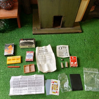 VTG LOT OF COLLECTIBLE MAGIC TRICKS W /INSTRUCTIONS ROYAL/E-Z MAGIC IUC 