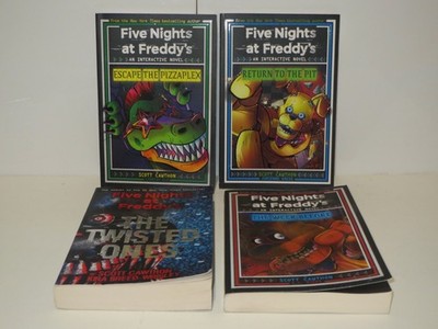 Five Nights at Freddy s Books Lot 4x   Twisted Ones + Pizzaplex + Pit + Week Bef