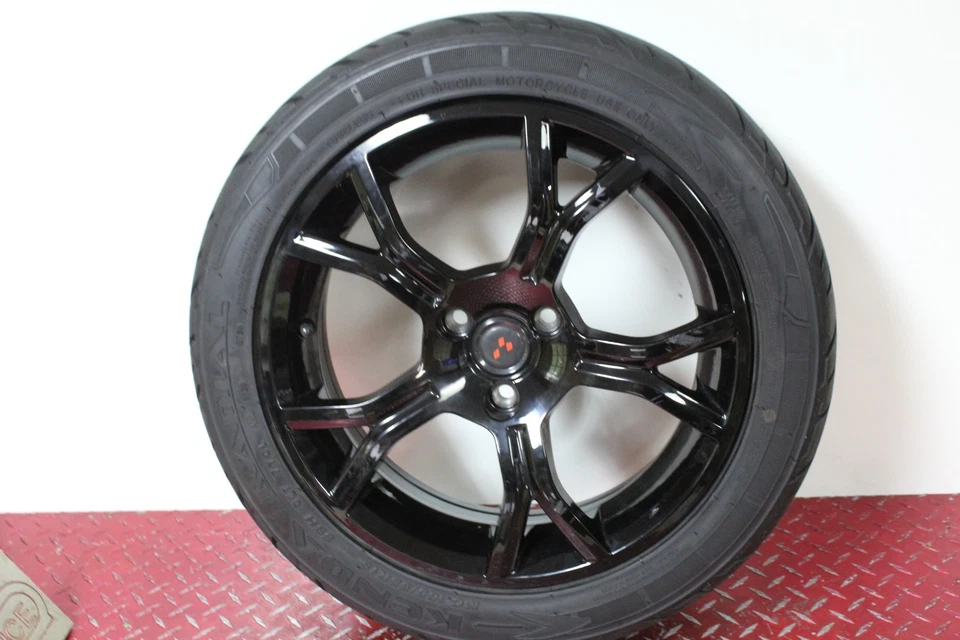 Can-Am Canam 2021 Can Am Spyder RT Limited rueda delantera y neumático 2020-2024 CS1 #1 Foto 2 de 4