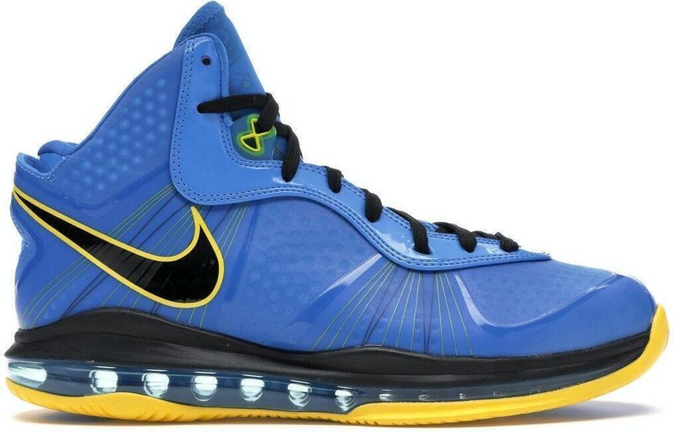 Nike LeBron 8 V/2 Entourage for Sale | Authenticity  display picture 3