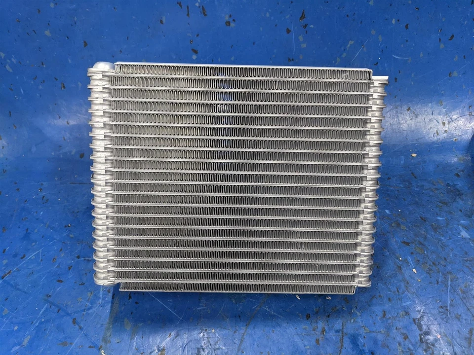 Núcleo evaporador trasero Ford Flex YK-216 2009 8A8Z19860A original OEM Foto 2 de 4