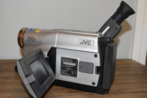 jvc compact vhs camcorder gr-sxm260u untested