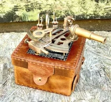 Vintage Maritime Brass Nautical Sextant Leather Case Kelvin Hughes London 1917