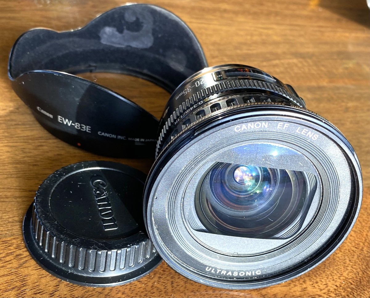 CANON Lens EF ULTRASONIC 20-35mm 1:3.5-4.5 with are-83E Hood and