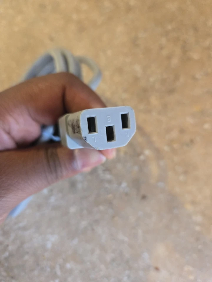 5 Ft. Thai Wonderful WTP-003/WTP-001 NEMA 5-15P/Type B 125V Grey Power Cable - Image 4 of 4