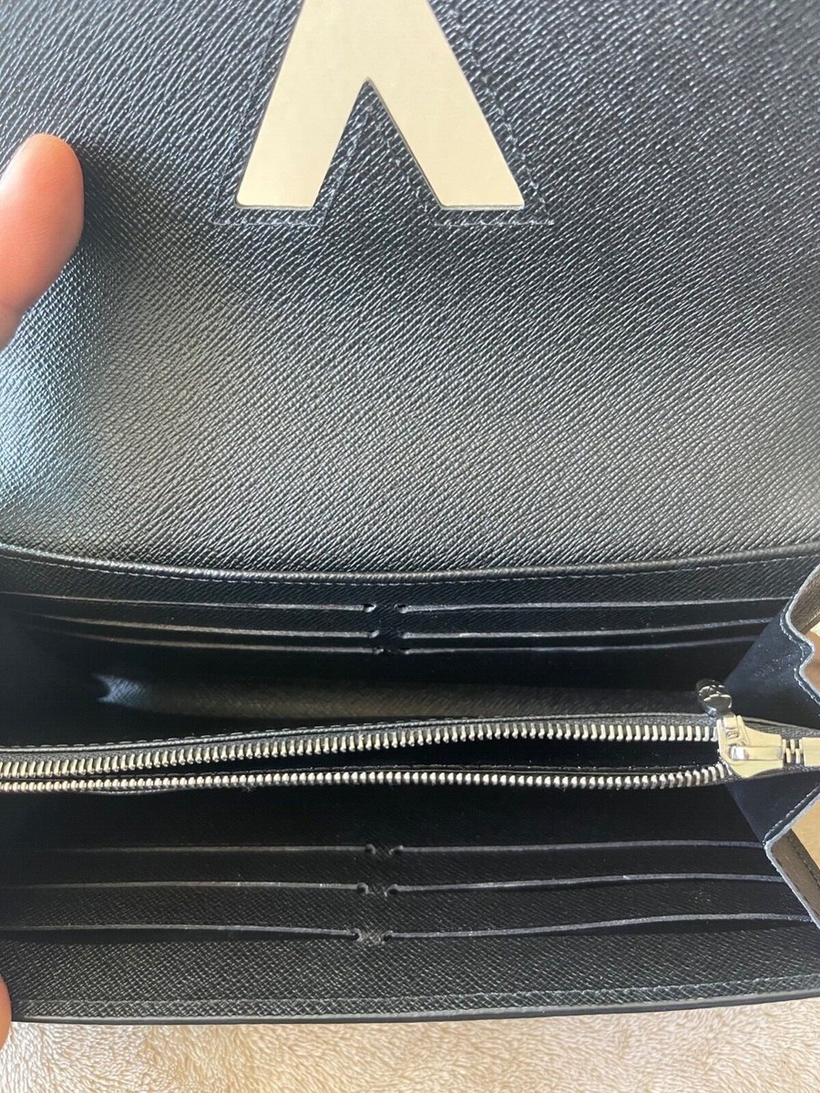 LOUIS VUITTON Twist Wallet ※刻印あり LOUIS VUITTON Twist Wallet ※刻印あり LOUIS VUITTON Twist Blue