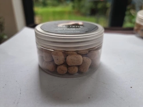 Spotted Fin - Natural Catalyst - 12mm x 15mm Wafters