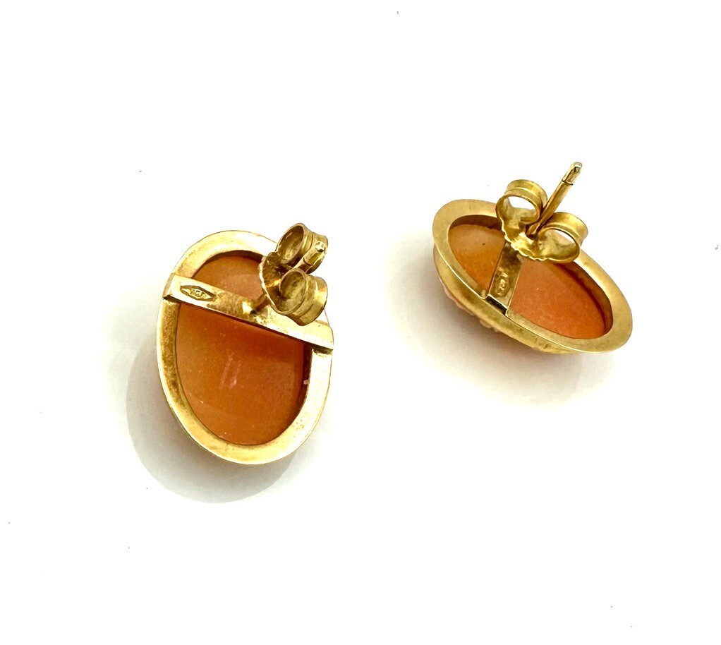 Boucles D'oreilles Or 18 Carats Avec Camée - Poids 3,16 G - Occasion - Fermoir Clous