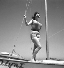 Vintage Photo 8.5x11   31283 Lovely Meg Myles Posing